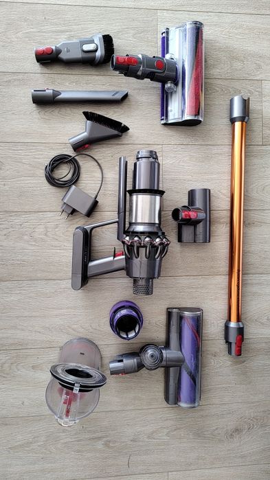Sprzedam odkurzacz Dyson v10