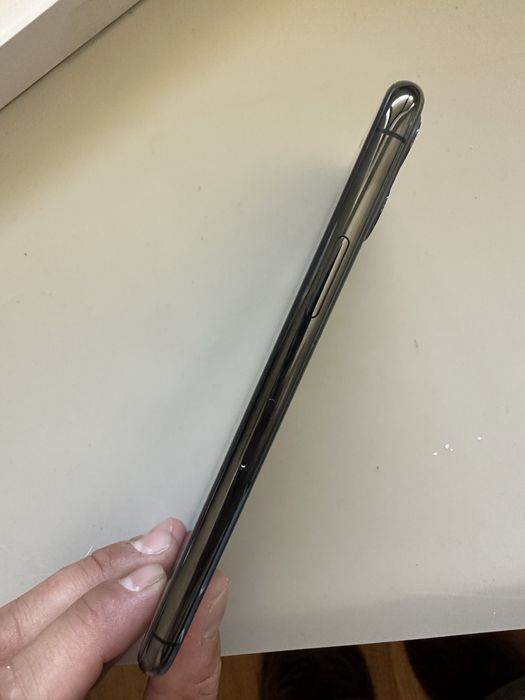 Iphone 11 pro 64 GB (IMACULADO c/extras)