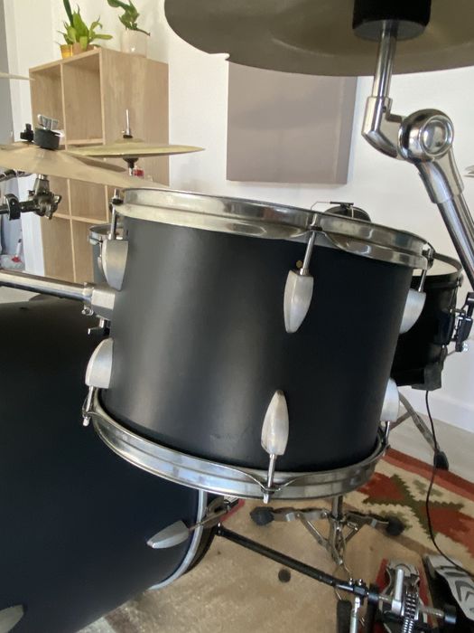 Bateria acustica kit Bombo 22” Tom 13” e 16”