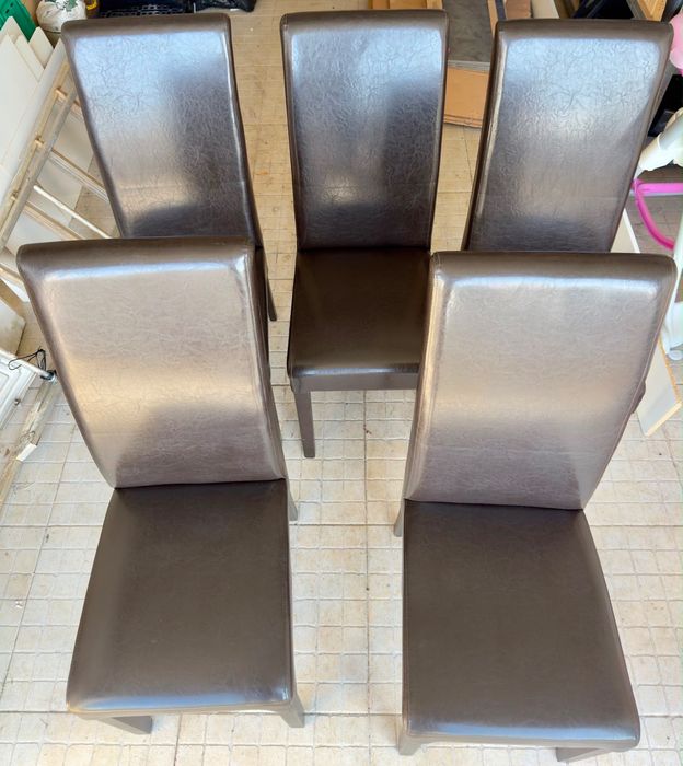 Conjunto de 8 Cadeiras de Sala de Jantar em Pele Sintética Castanha – Bom Estado