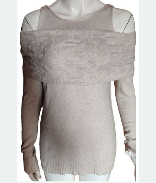 Кофта свитер с открытыми плечами шерстяной M-L Italia