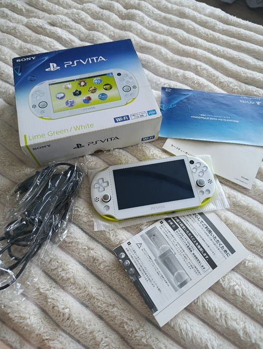 ps vita 2000 - купить приставки - Цена на OLX.ua