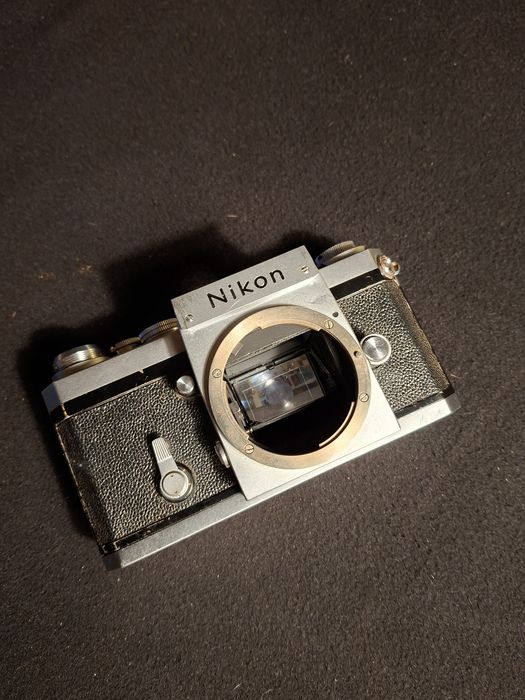 Nikon F (apenas corpo)