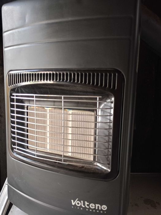 Piec gazowy z butlą gazową