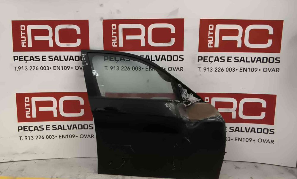 Porta Frente Direita BMW 1 (F20) ano 2012