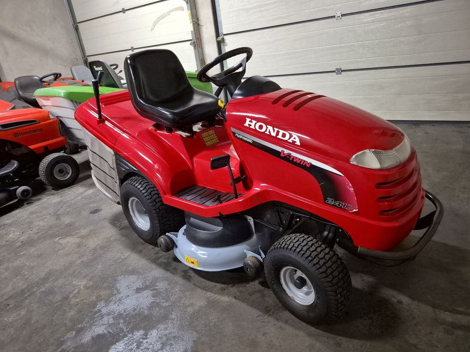 Kosiarka traktorek Honda HF 2417