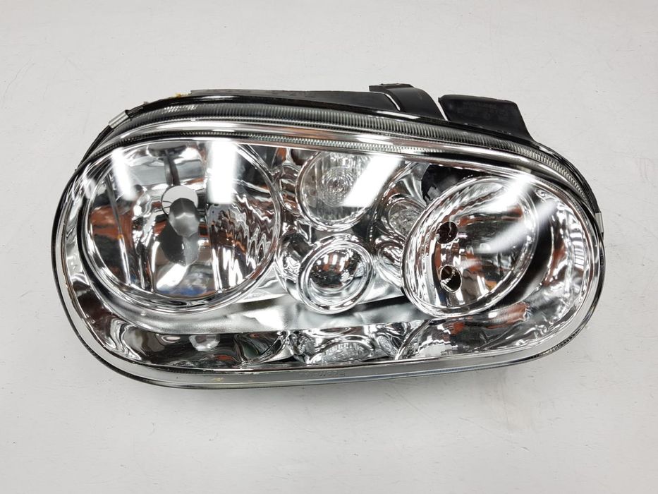 Farol Direito Volkswagen Golf Iv Berlina 1J110.1997