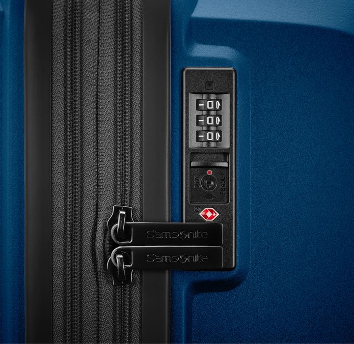 Чемодан, Валіза Samsonite Hyperflex Navy 100%Polipropilene