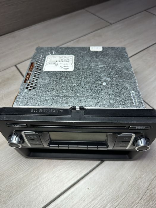 Штатна магнітола для Volkswagen  VW Golf 5 1K0 035 156 A Магнитола Фольксваген