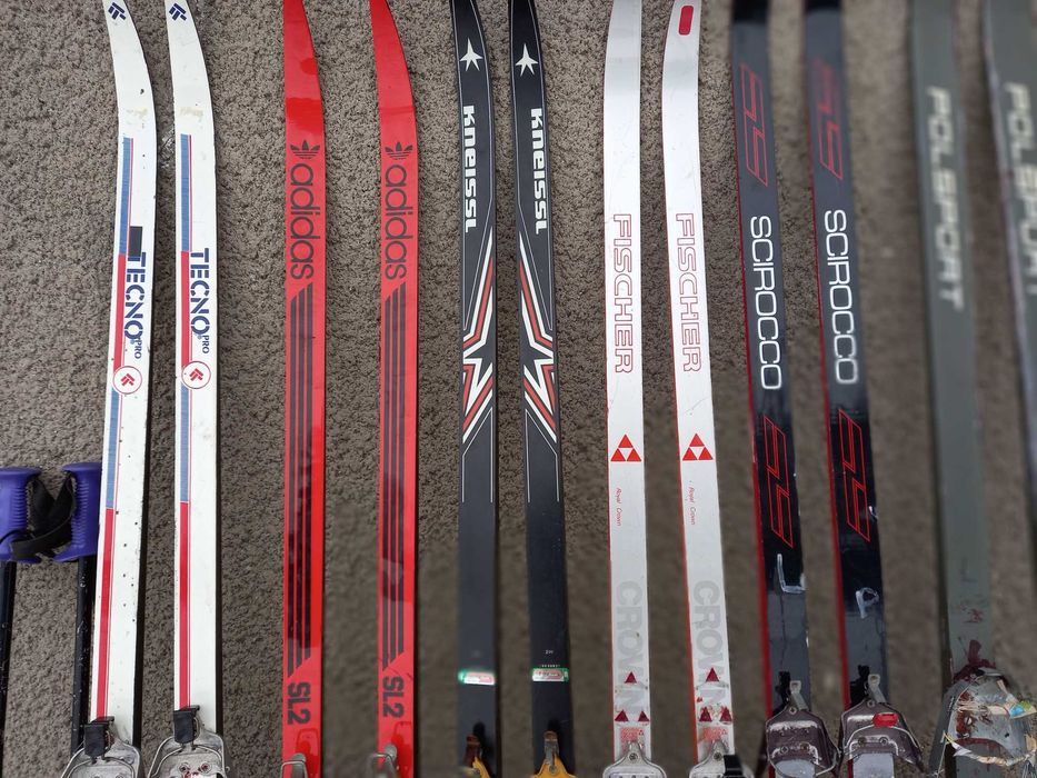 Narty biegowe buty kijki