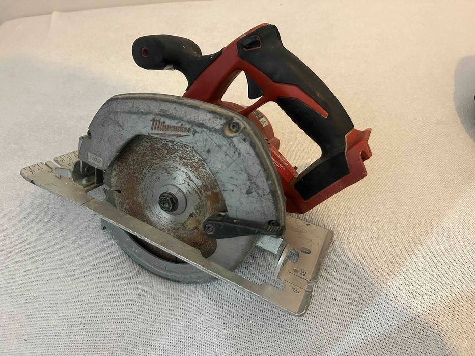 Milwaukee Pilarka Tarczowa HD 18 CS