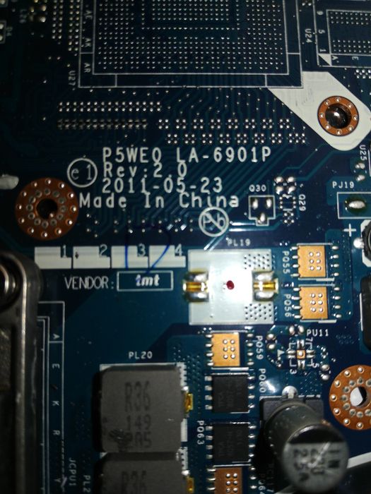 Материнсьна плата p5we0