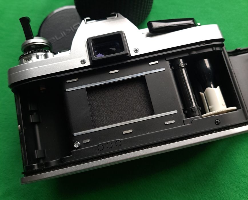 Aparat Minolta X300+Tokina 35-105.Jak nowy!