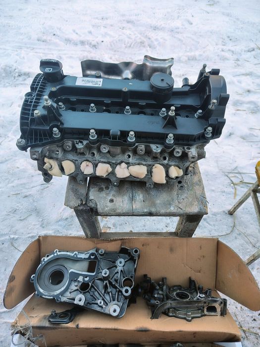 Головка блока циліндрів. Запчастини B20DTH 55599663 - / OPEL INSIGNIA B