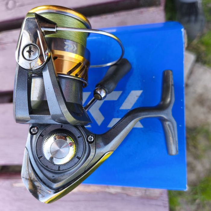Катушки Daiwa Laguna LT2500 i Exceler-S 2500
