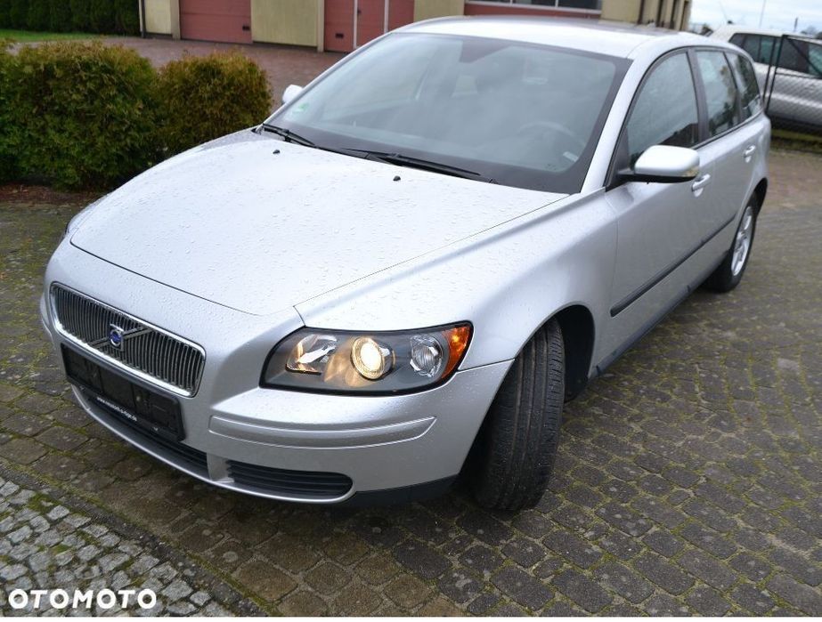 Volvo V50
