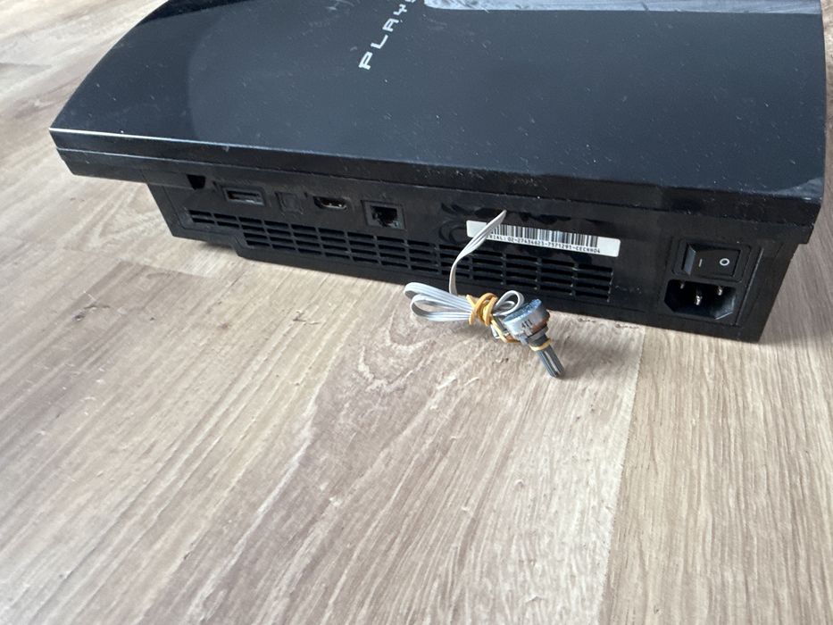 Sony PlayStation 3 Ps 3 Classic 40 GB Konsola pad kabel zasilajacy 4 gry