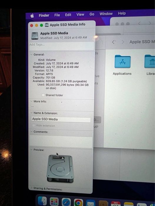 Macbook pro  13 2015 i5 1tb ssd