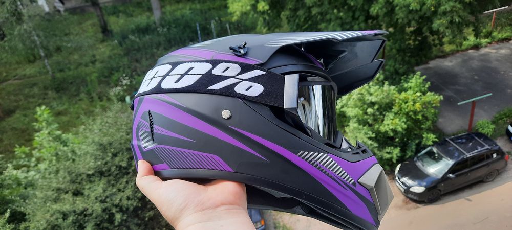 Кросовий шолом з окулярами