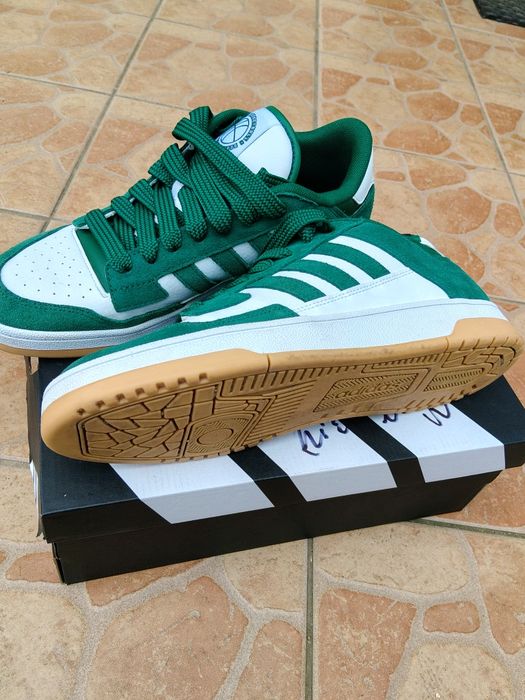 Nowe buty adidas r.44..