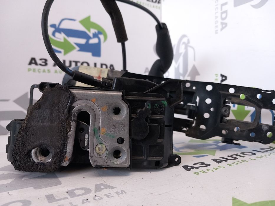 Fecho da porta tras direito Renault Scenic