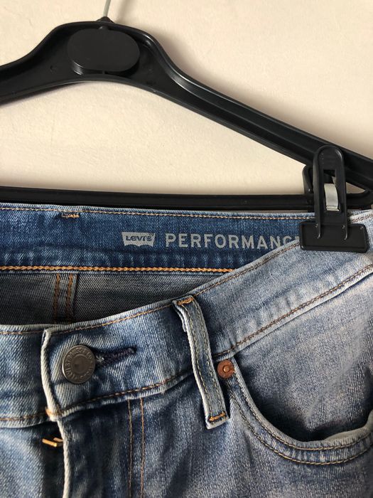 Calças Levis Homem