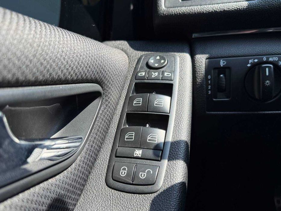 Mercedes-Benz B 170 2008р. 1.7 Бензин АКПП
