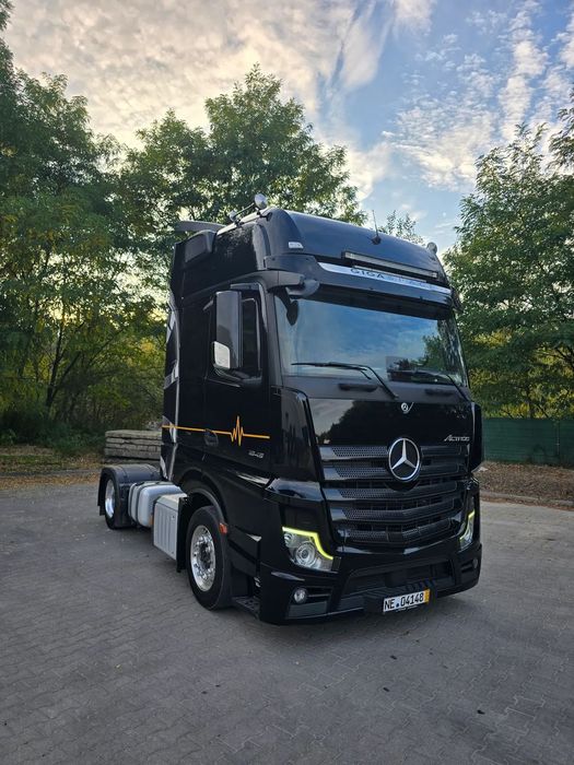 Mercedes-Benz Actros MP5  Actros MP5 Mega gigaspace, po obsłudze nowe tacho