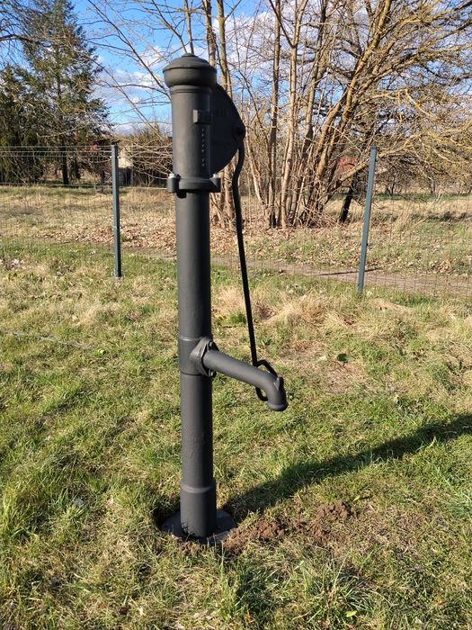 Ręczna ozdobna stara pompa abisynka