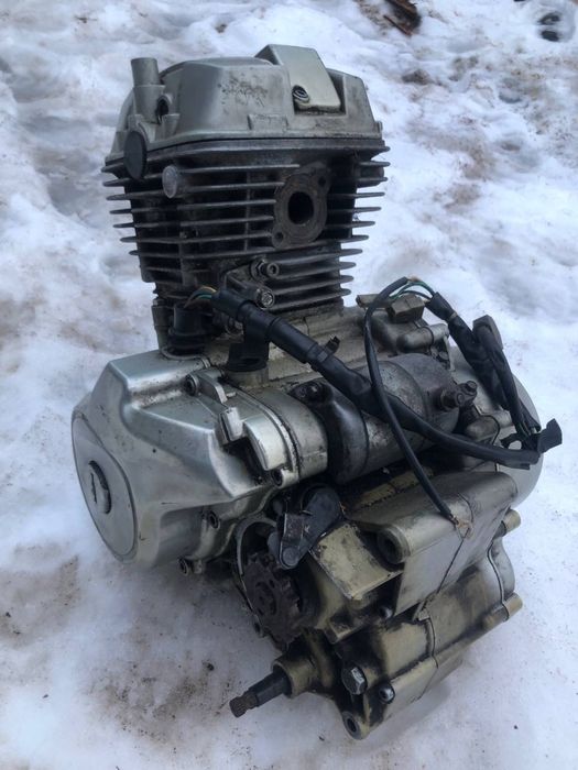 Двигун Зонгшен 125 в хорошому стані