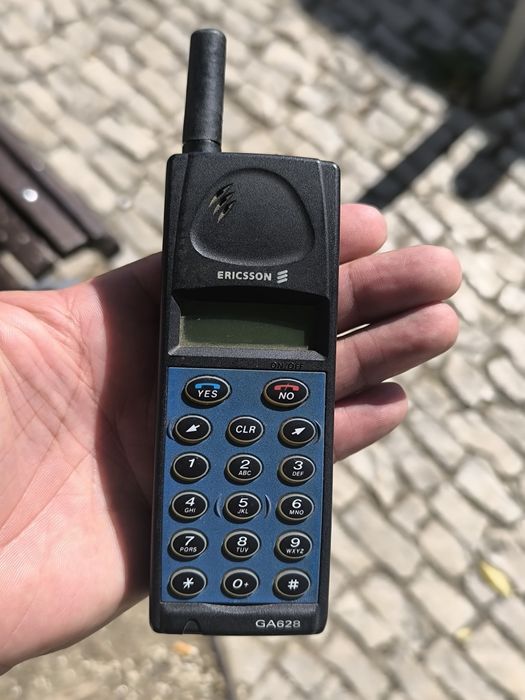 Telemóvel Ericsson GA628