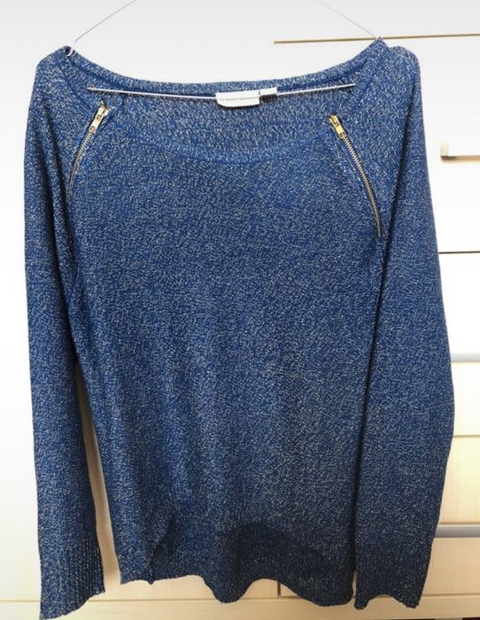 Sweterek z blyszczaca nitką