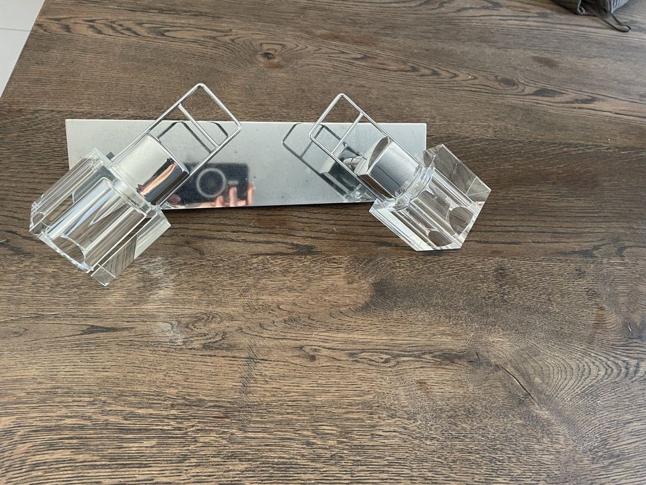 Lampa klinkiet z dwoma krysztalowymi lampkami