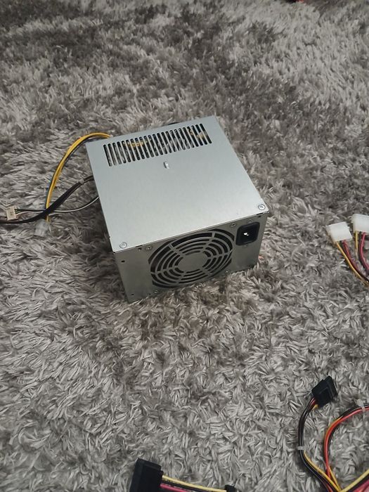 Zasilacz komputerowy 320w +4kable