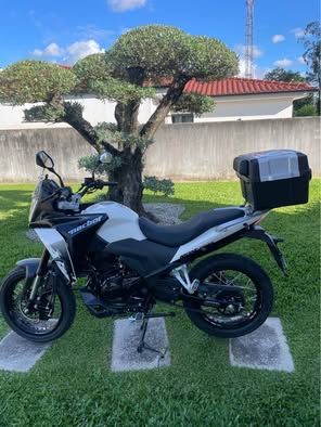Vendo/troco  Macbor Montana xr1 125 2024