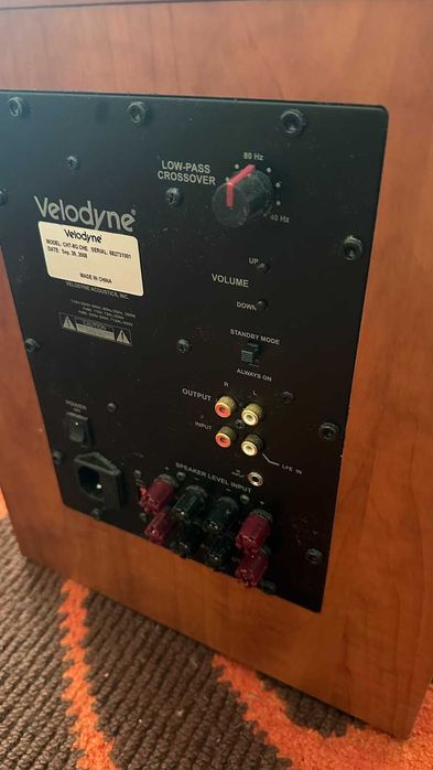 Subwoofer Velodyne  CHT-8Q 180 W (RMS)