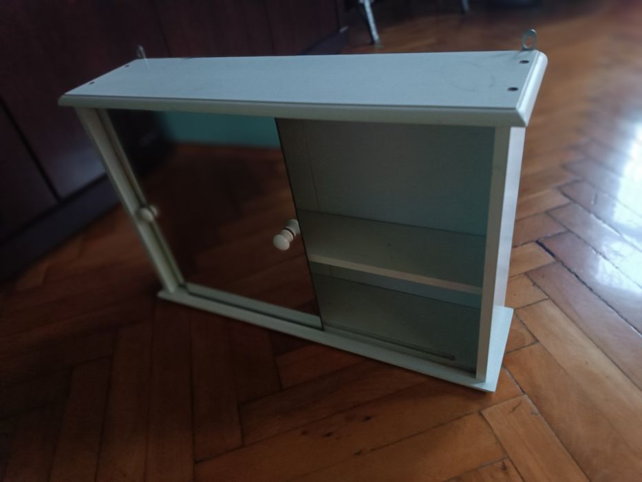 Szafka łazienkowa ( z lustrem)