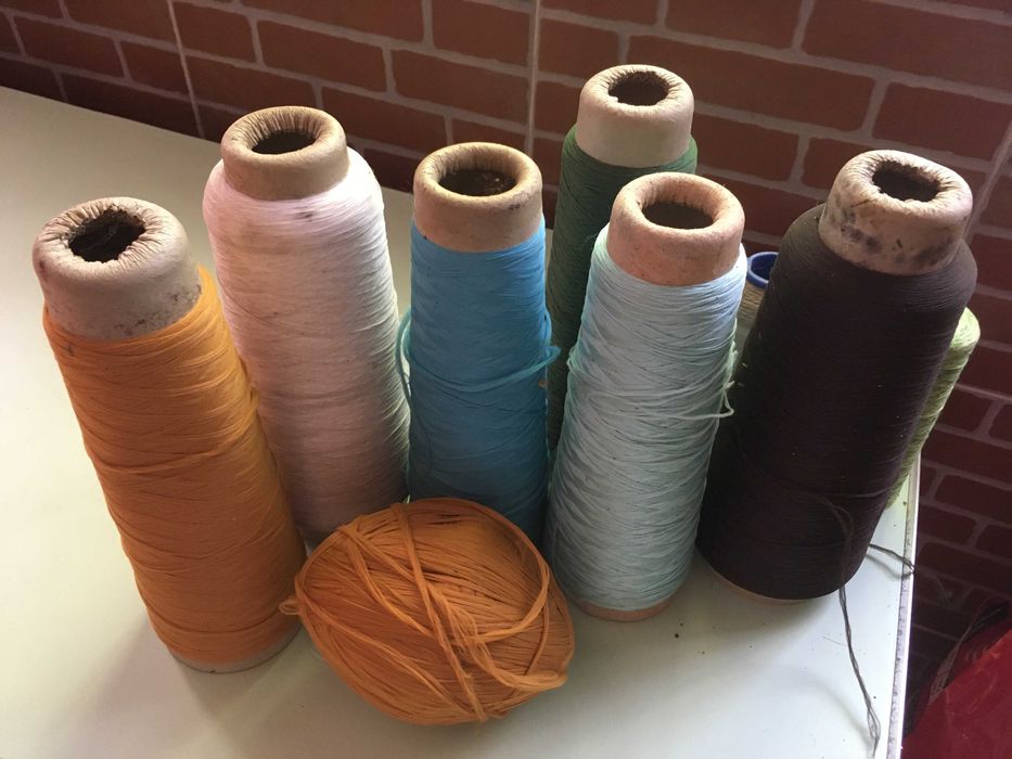 Bobines de linhas 8 euros estas todas!