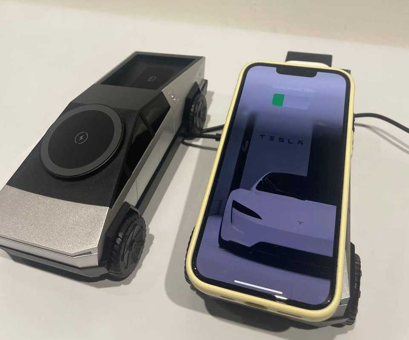 Бездротова зарядка CyberDoc для телефону, смарт-годинника, навушників