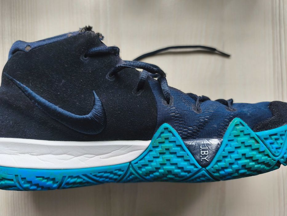 Nike Kyrie 4 Obsidian rozm. 45 (29 cm wkladka)