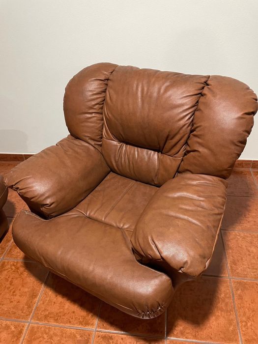 sofás cabedal castanho