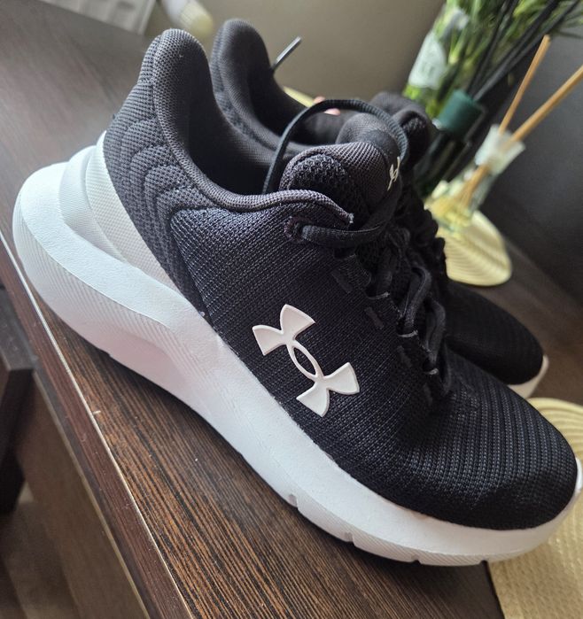 Buty Under Armour 39