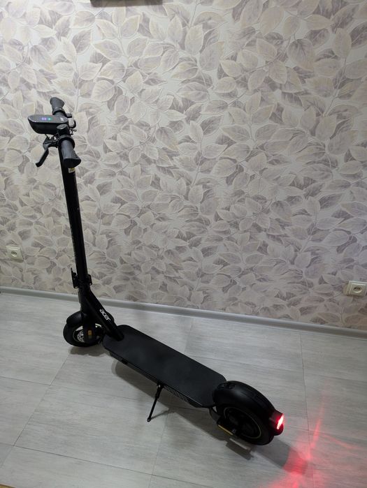 Електросамокат Acer Scooter 5 Advance AES025 (GP.ESC11.015)