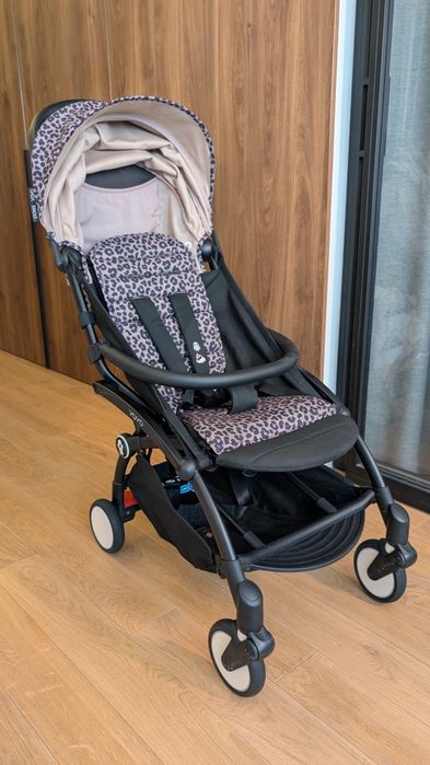 Прогулянковий візочок Stokke YOYO³ Wild Black