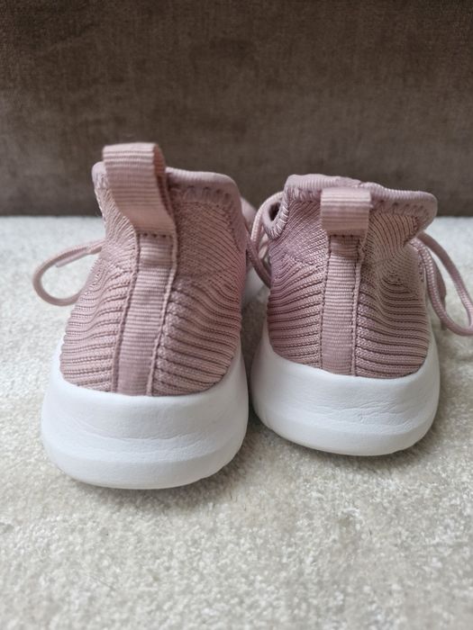 Buty Martes rozm 35, lekkie i wygodne