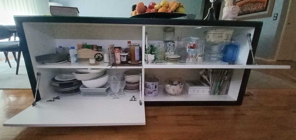 Louceiro com Design Elegante — Como Novo!