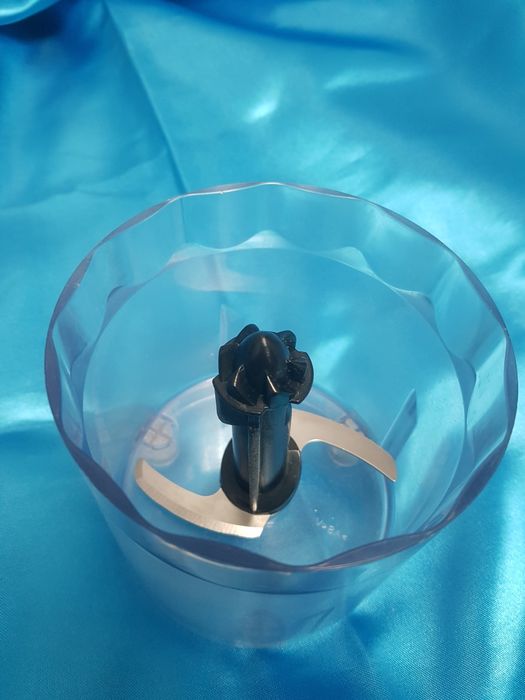 Чаша з ножом для блендера Філліпс