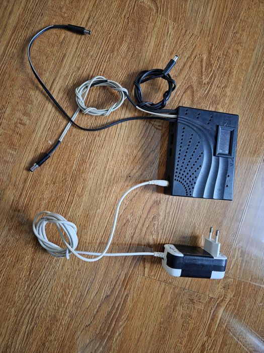 UPS безперебійник для роутера із змінними акб, 3 виходи читати опис