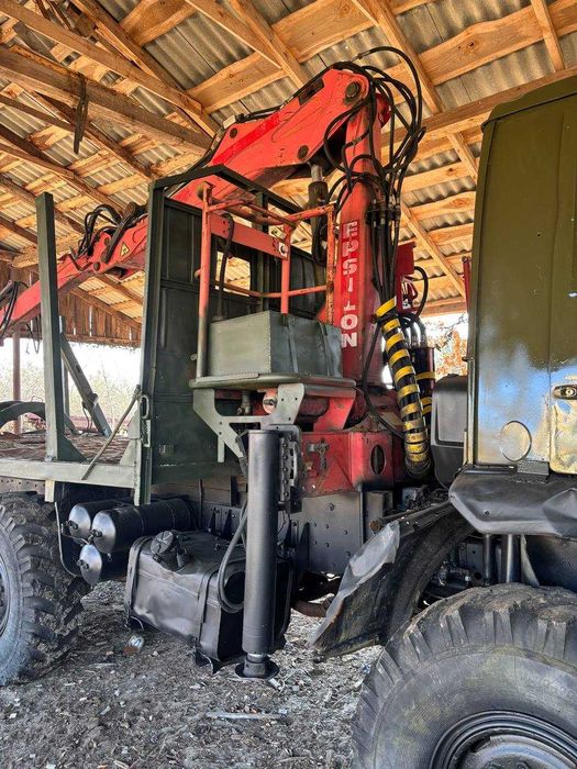 Камаз 4310, лісовоз з маніпулятором