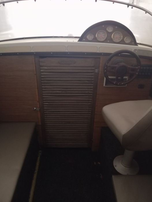 Катер Финмастер .